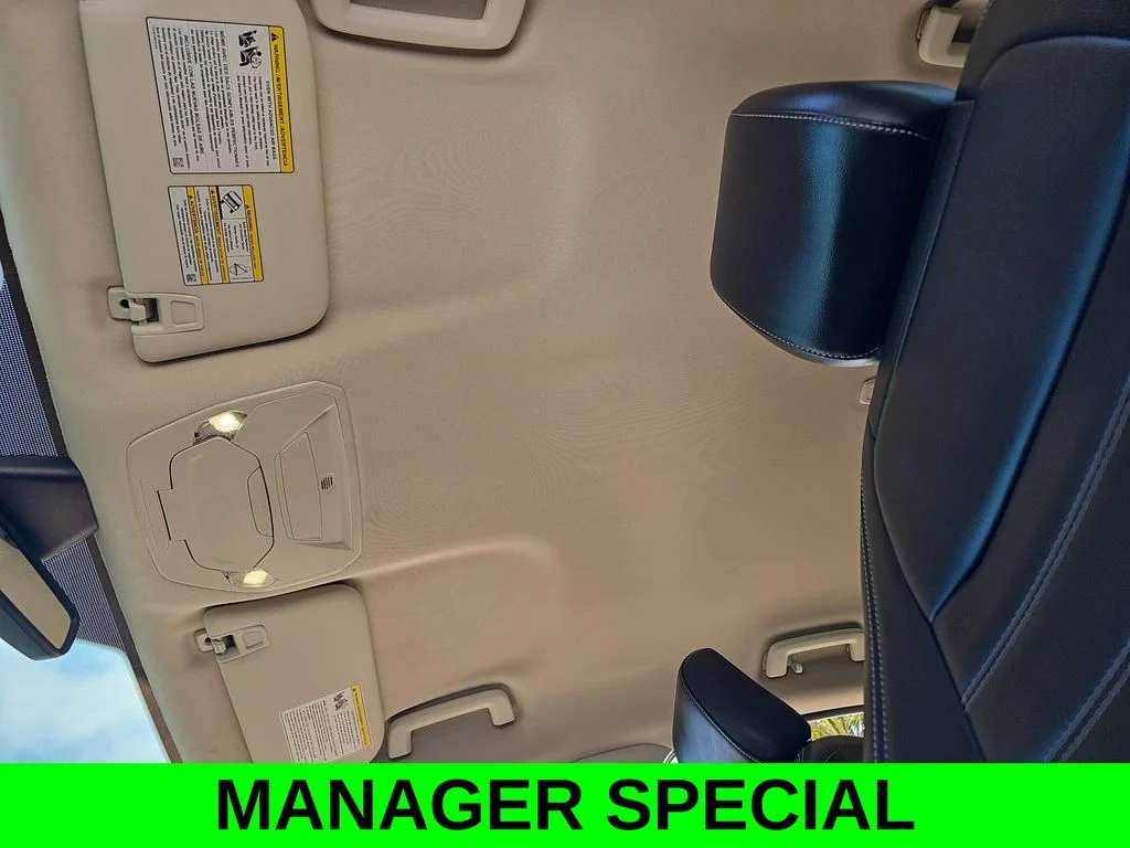 Used 2019 Gray Ford SEL image 29