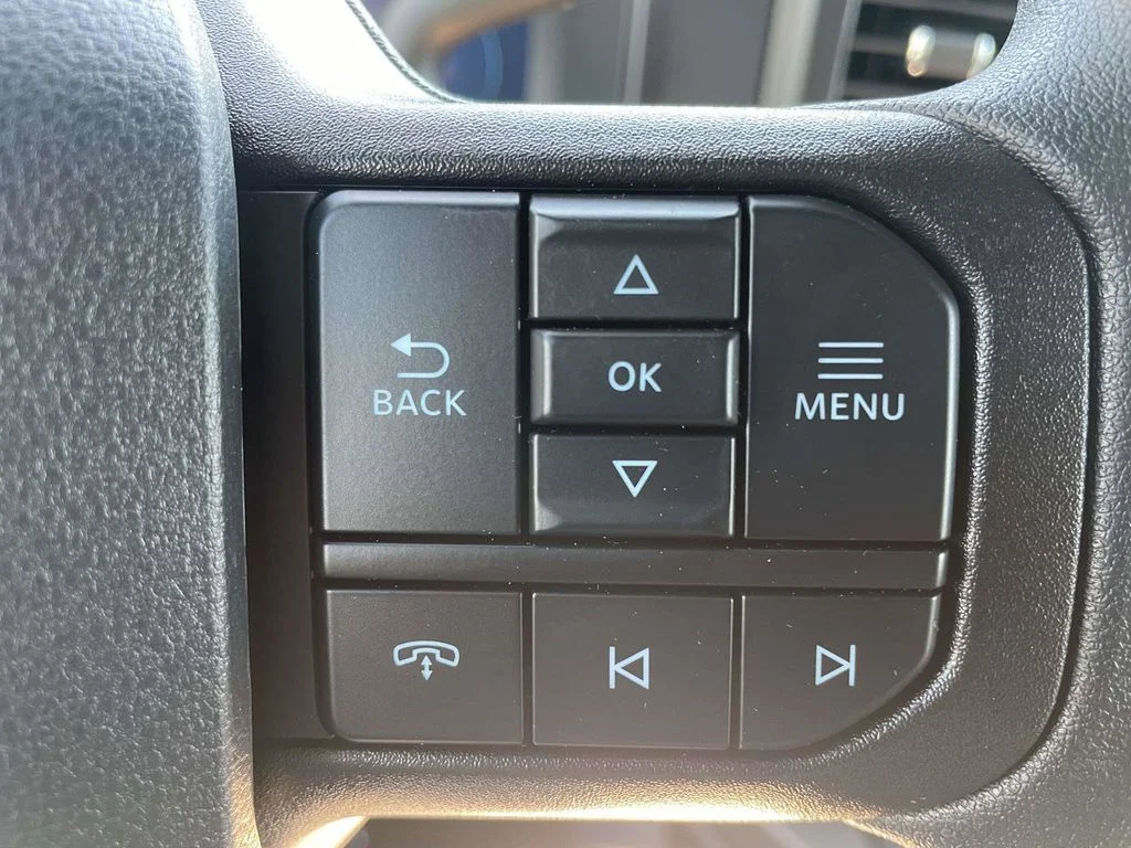 New 2026 Agate Black Metallic Ford XLT image 23