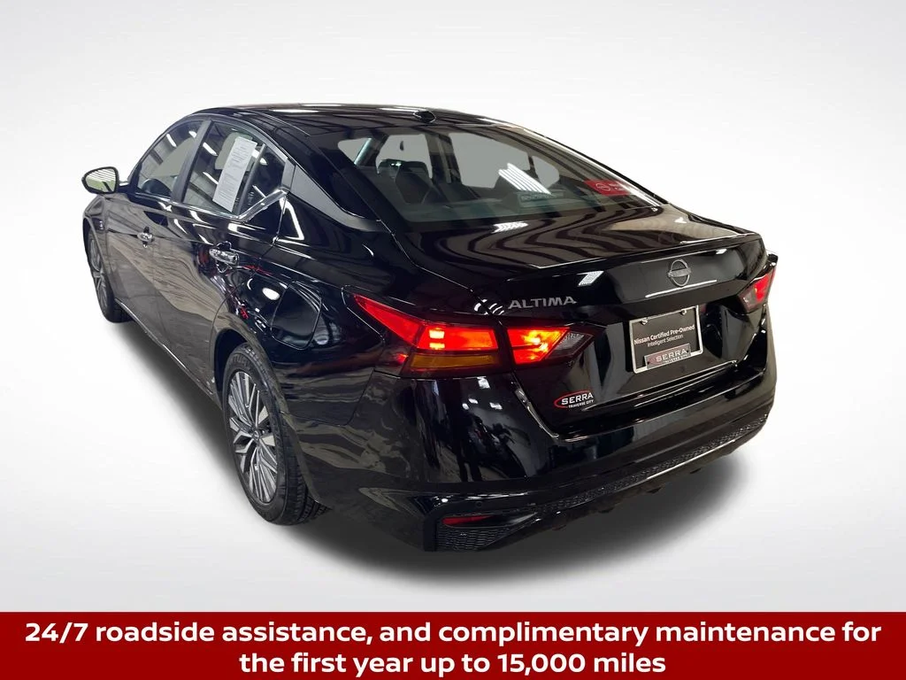 Used 2025 Black Nissan 2.5 SV image 3