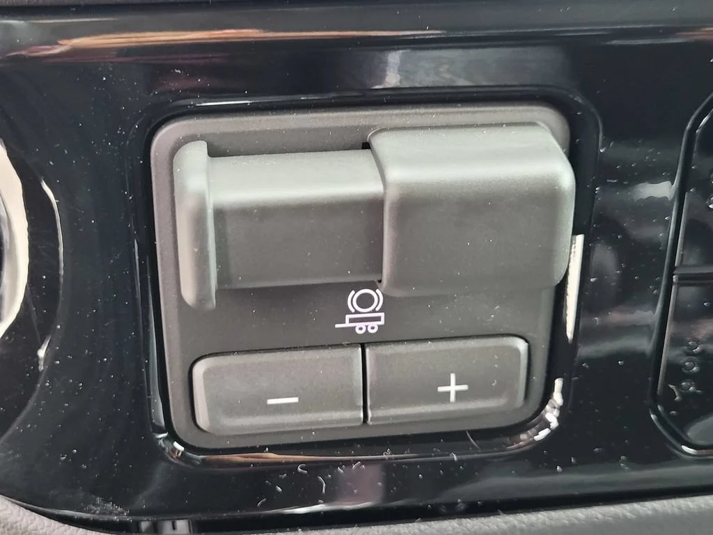 2026 Chevrolet Silverado 3500 HD LT - Photo 17