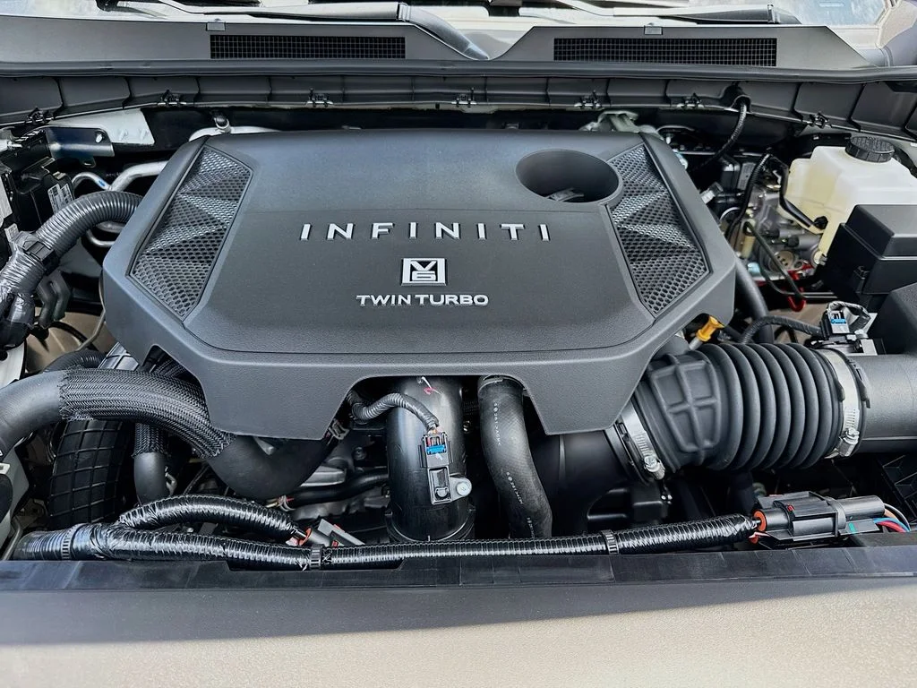 New 2026 RADIANT WHITE INFINITI Pure 2WD image 33