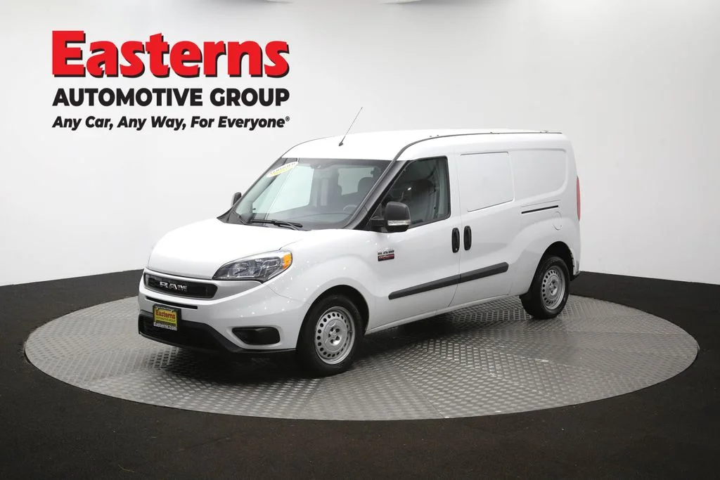 Used 2022 White Ram Base image 55
