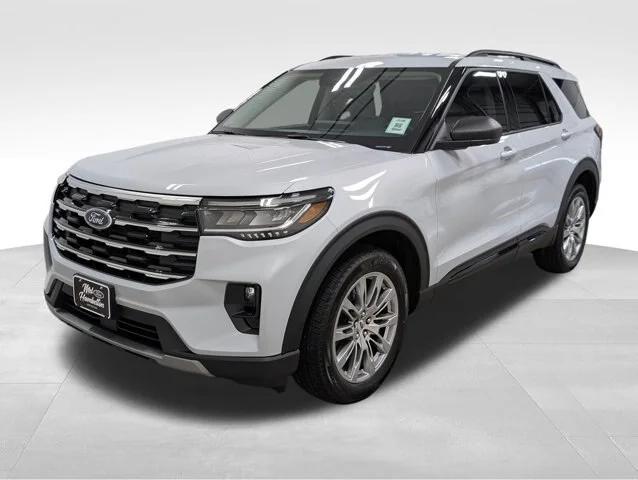 New 2026 Space White Metallic Ford Active image 44