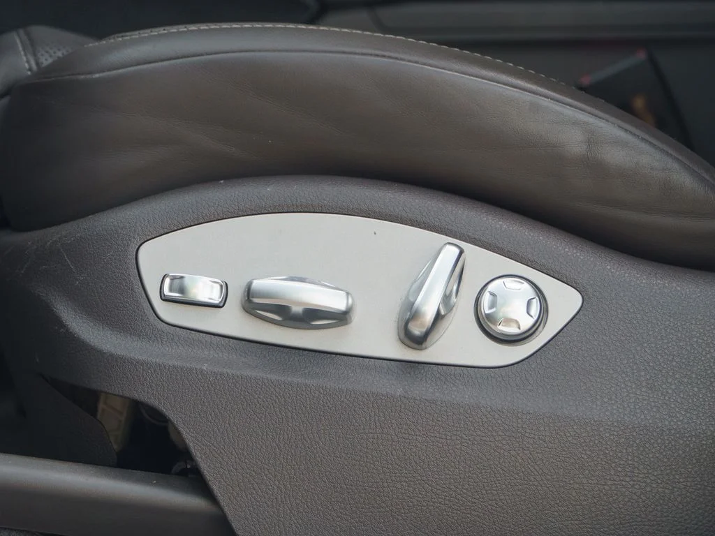 Used 2019  Porsche S image 19