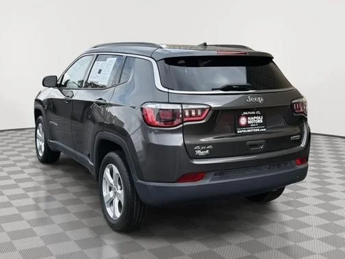 Used 2020 Gray Jeep Latitude image 5