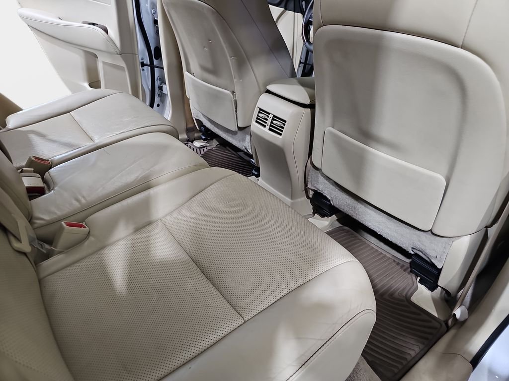 Used 2013 White Lexus 350 image 13
