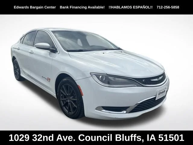 2015 Chrysler 200 Limited's photo