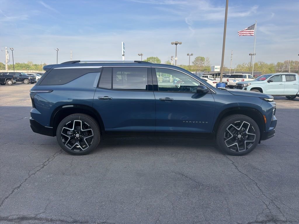 New 2026 Lakeshore Blue Metallic Chevrolet High Country image 2