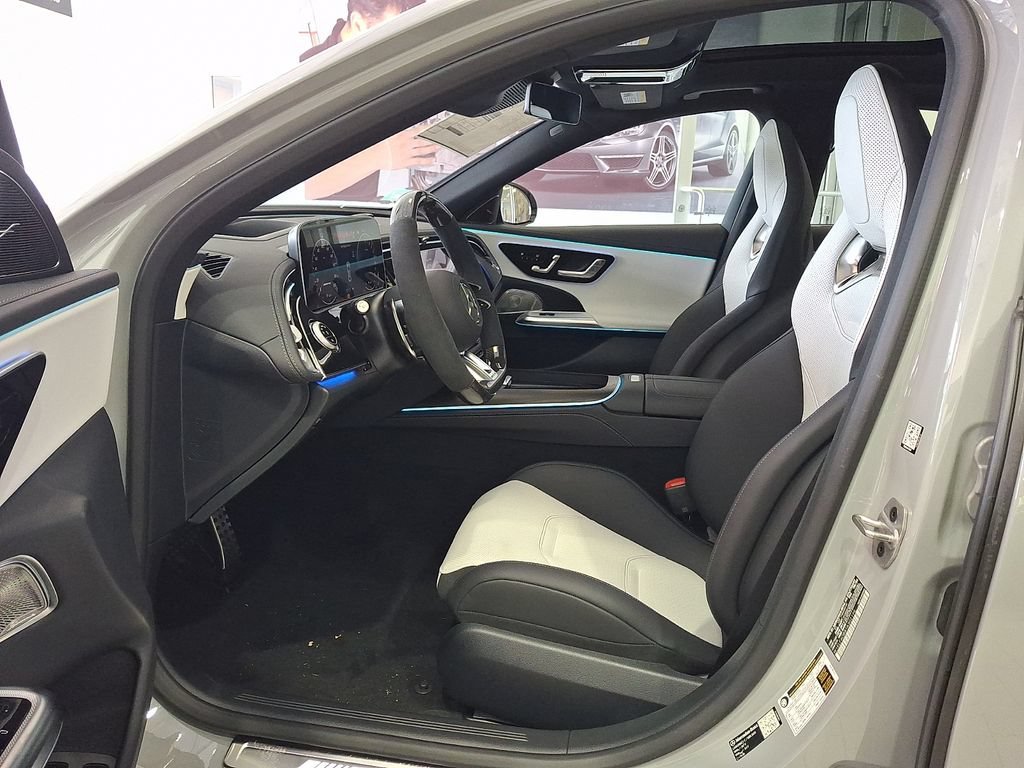 New 2026 MANUFAKTUR Alpine Grey Mercedes-Benz E 53 AMG® image 40