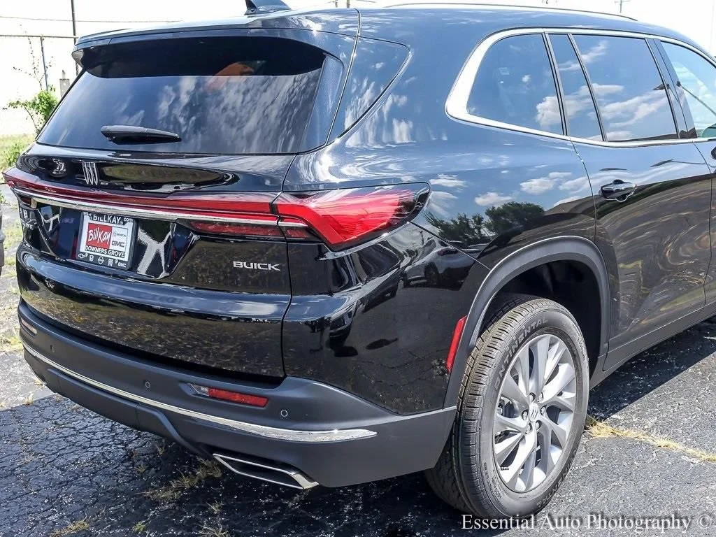 2026 Buick Enclave Preferred - Photo 8