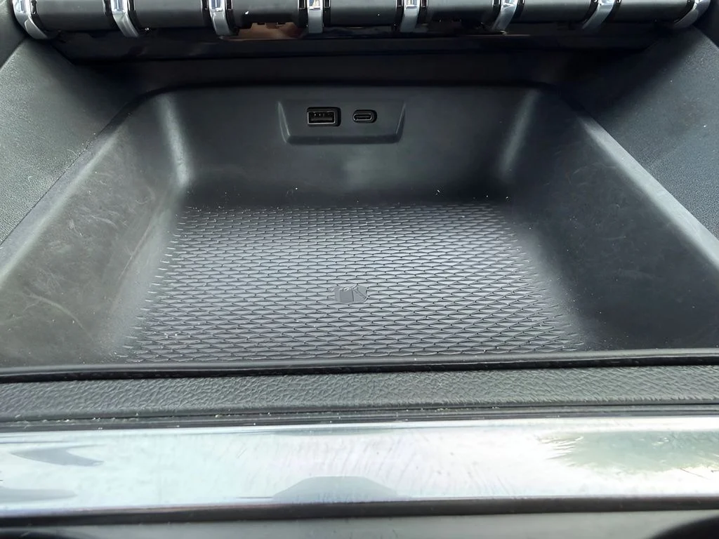 Used 2026 Black GMC Elevation image 21