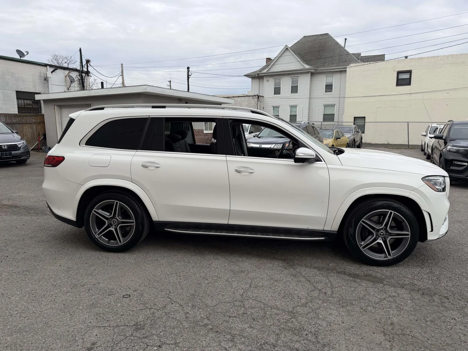 Used 2023  Mercedes-Benz GLS 450 image 7