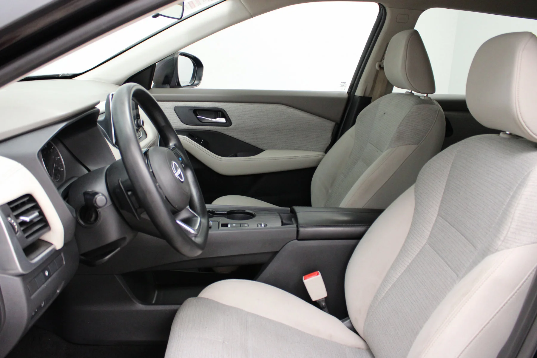 Used 2023 Super Black Nissan FWD SV image 20