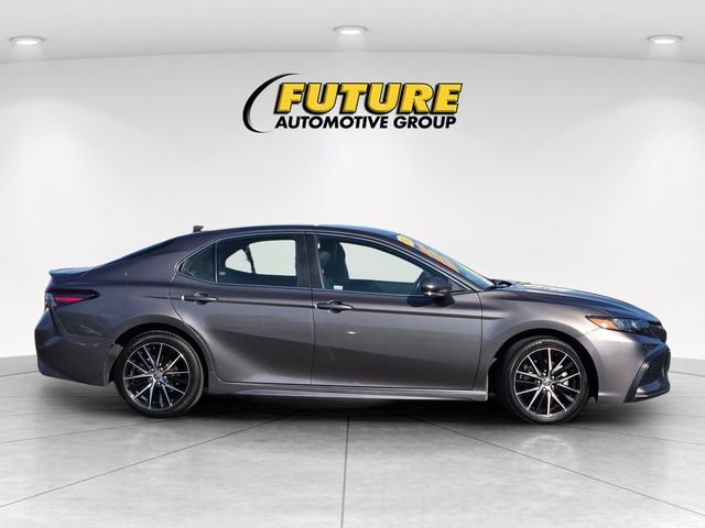 Used 2024 Gray Toyota SE image 3
