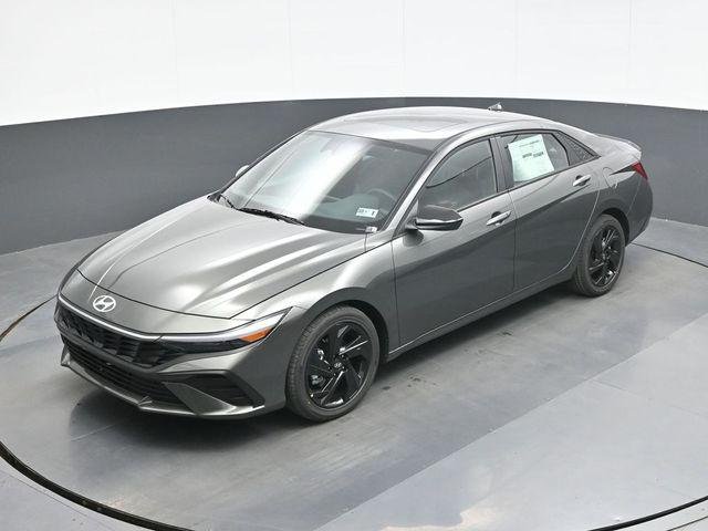 New 2026 Gray Hyundai SEL Sport Plus image 13