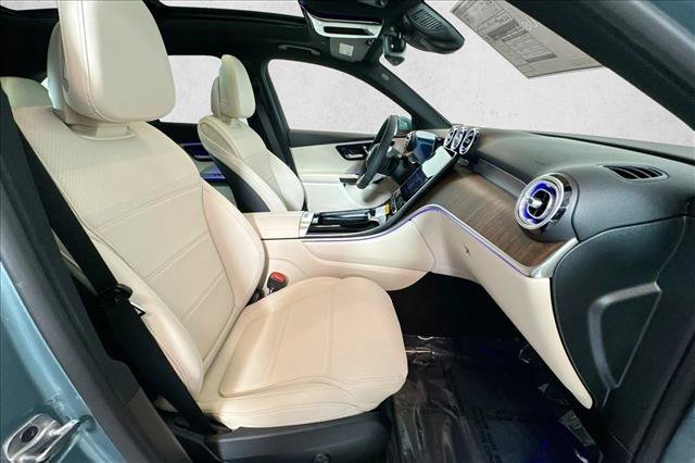 New 2026 Verde Silver Metallic Mercedes-Benz GLC 300 image 56