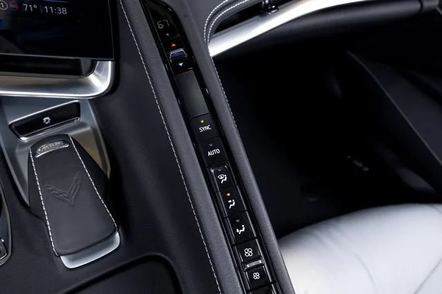 Used 2021 Rapid Blue Chevrolet Stingray image 38