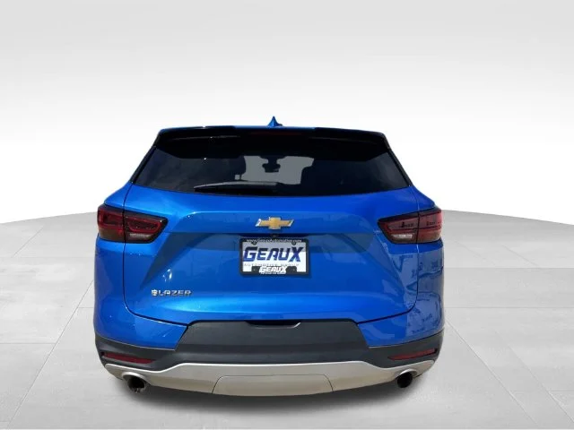 Used 2025 Blue Chevrolet LT image 11