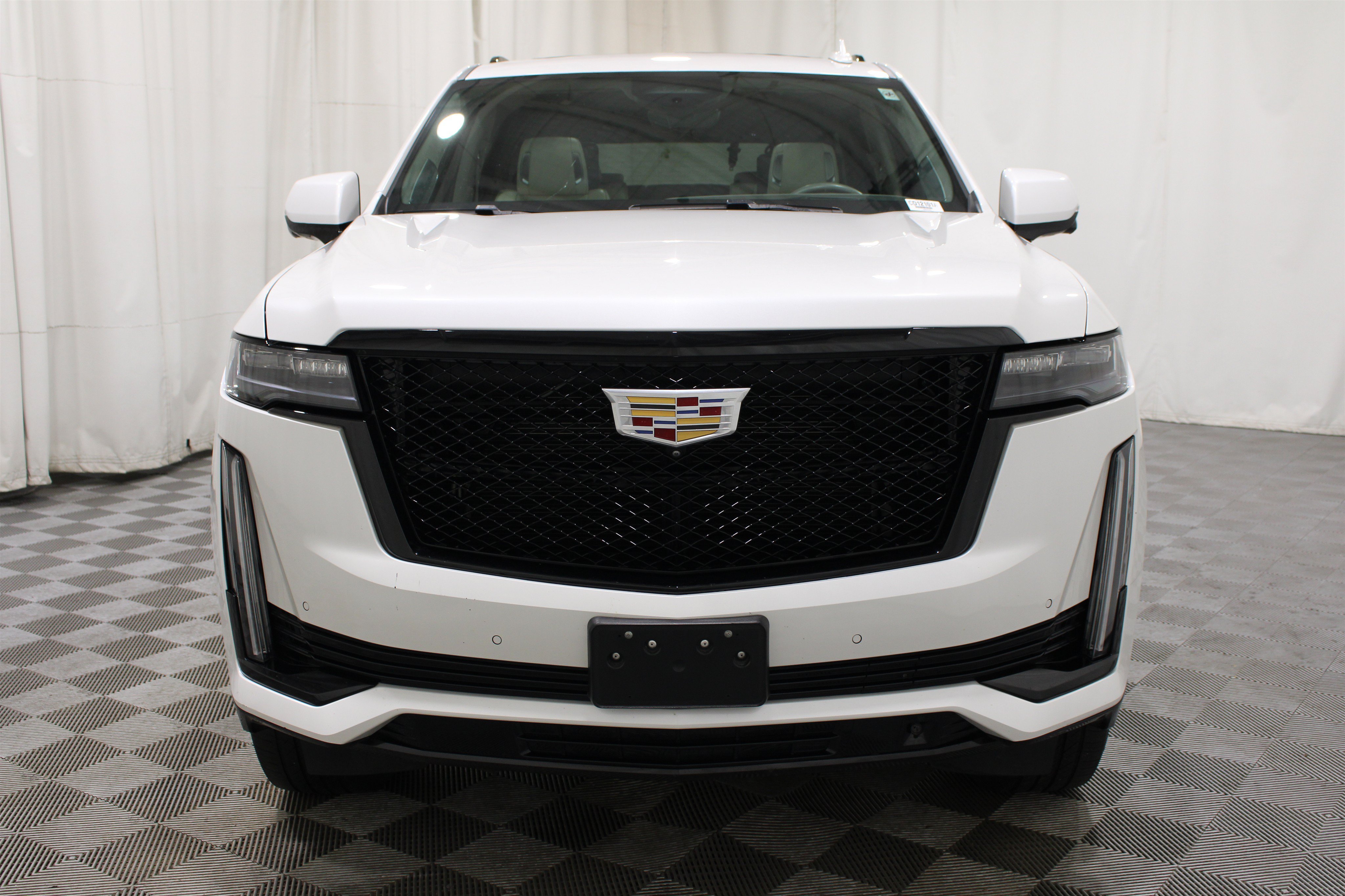 Used 2023 Crystal White Tricoat Cadillac 4WD Sport Platinum image 40