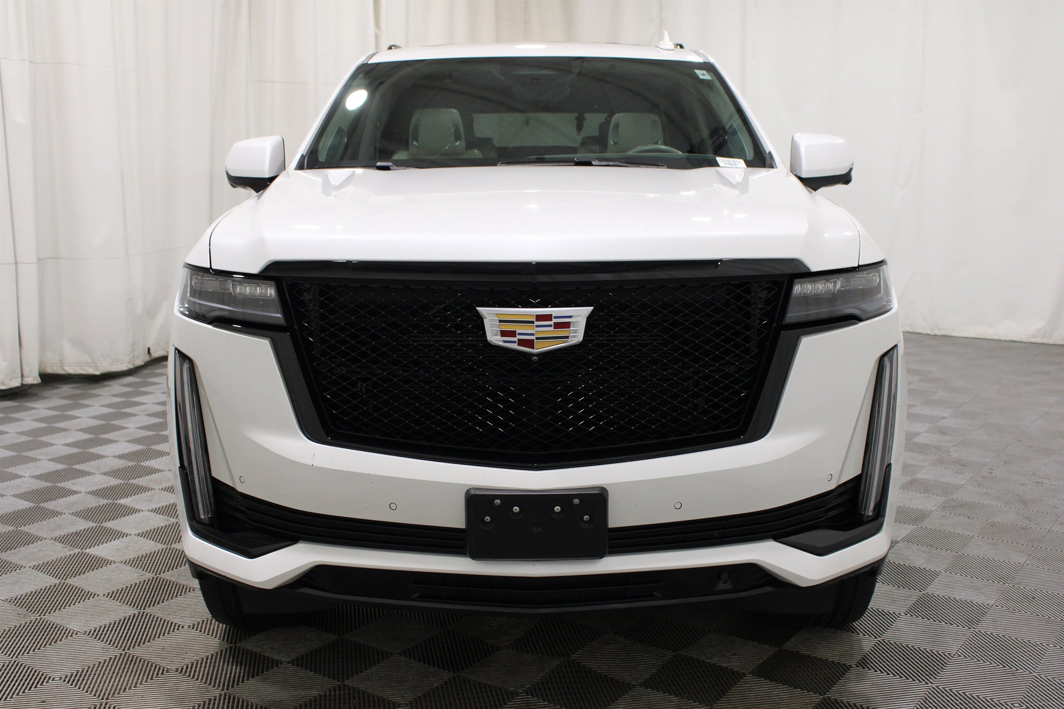 Used 2023 Crystal White Tricoat Cadillac 4WD Sport Platinum image 40