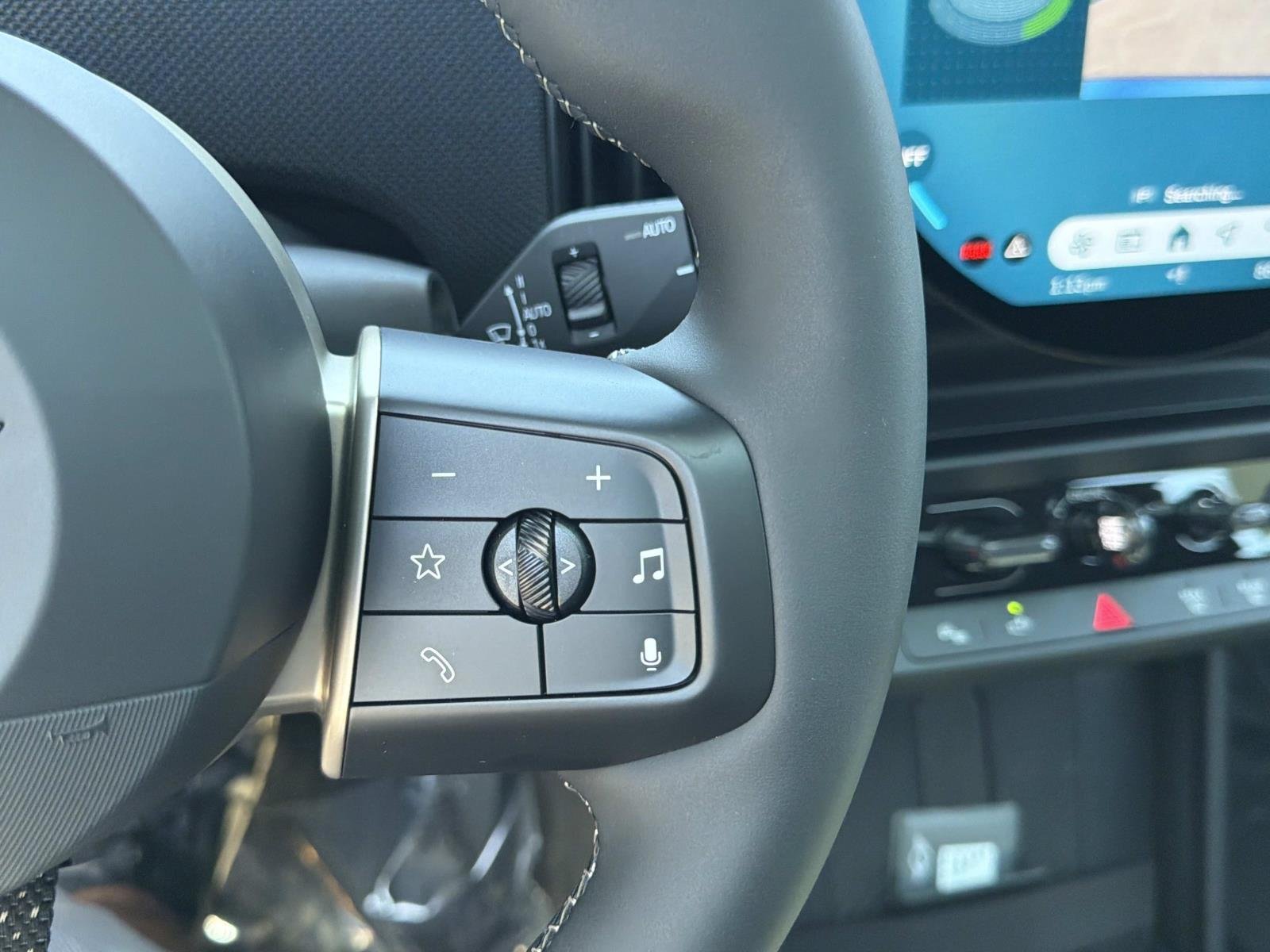 New 2026 0C6L Icy Sunshine Blue Metallic MINI Signature Plus image 16