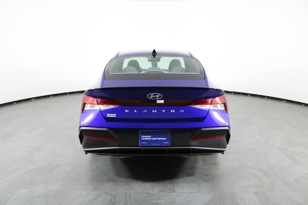 2025 Hyundai Elantra SEL - Photo 11