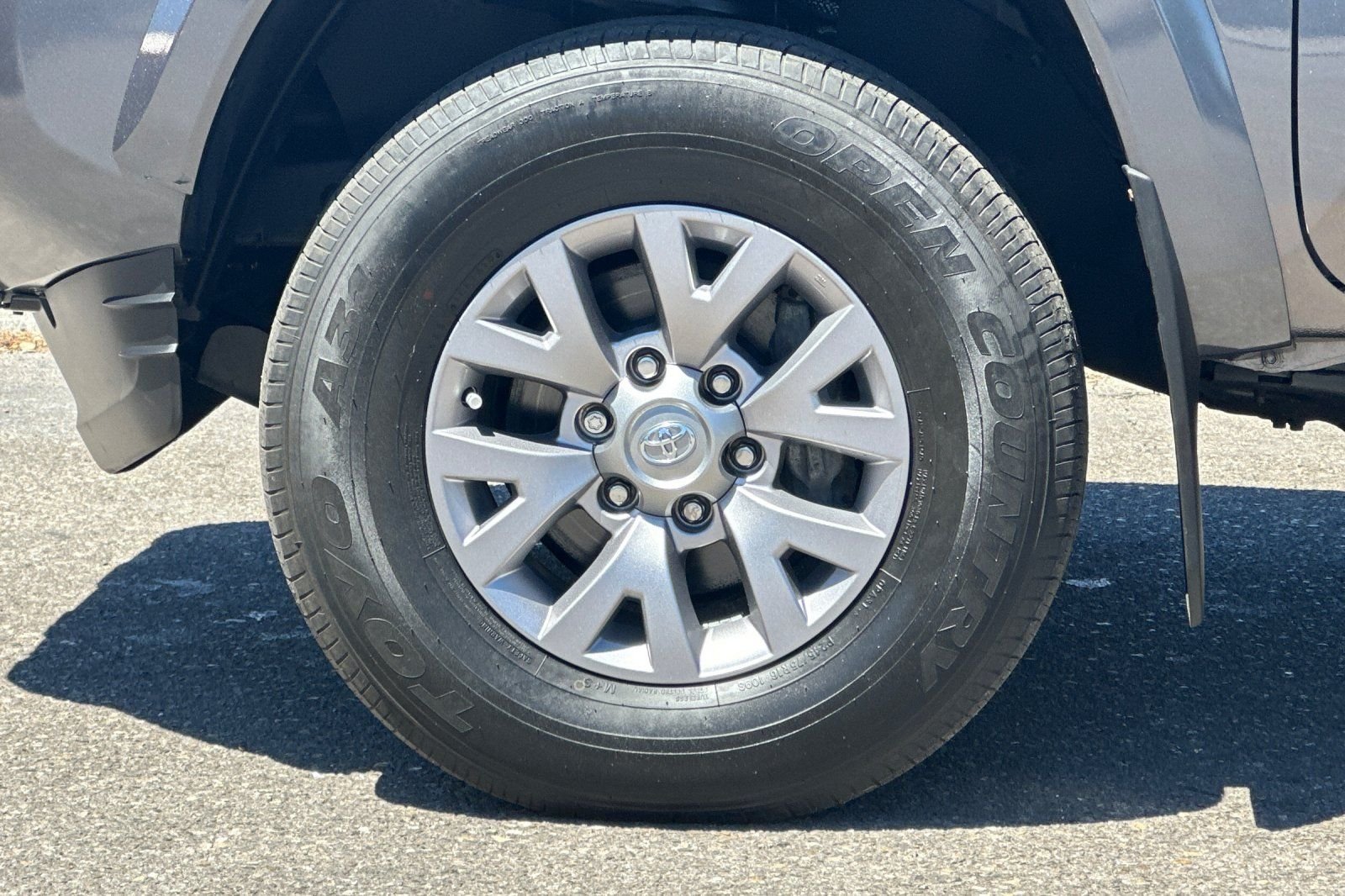 Used 2019  Toyota SR5 image 24