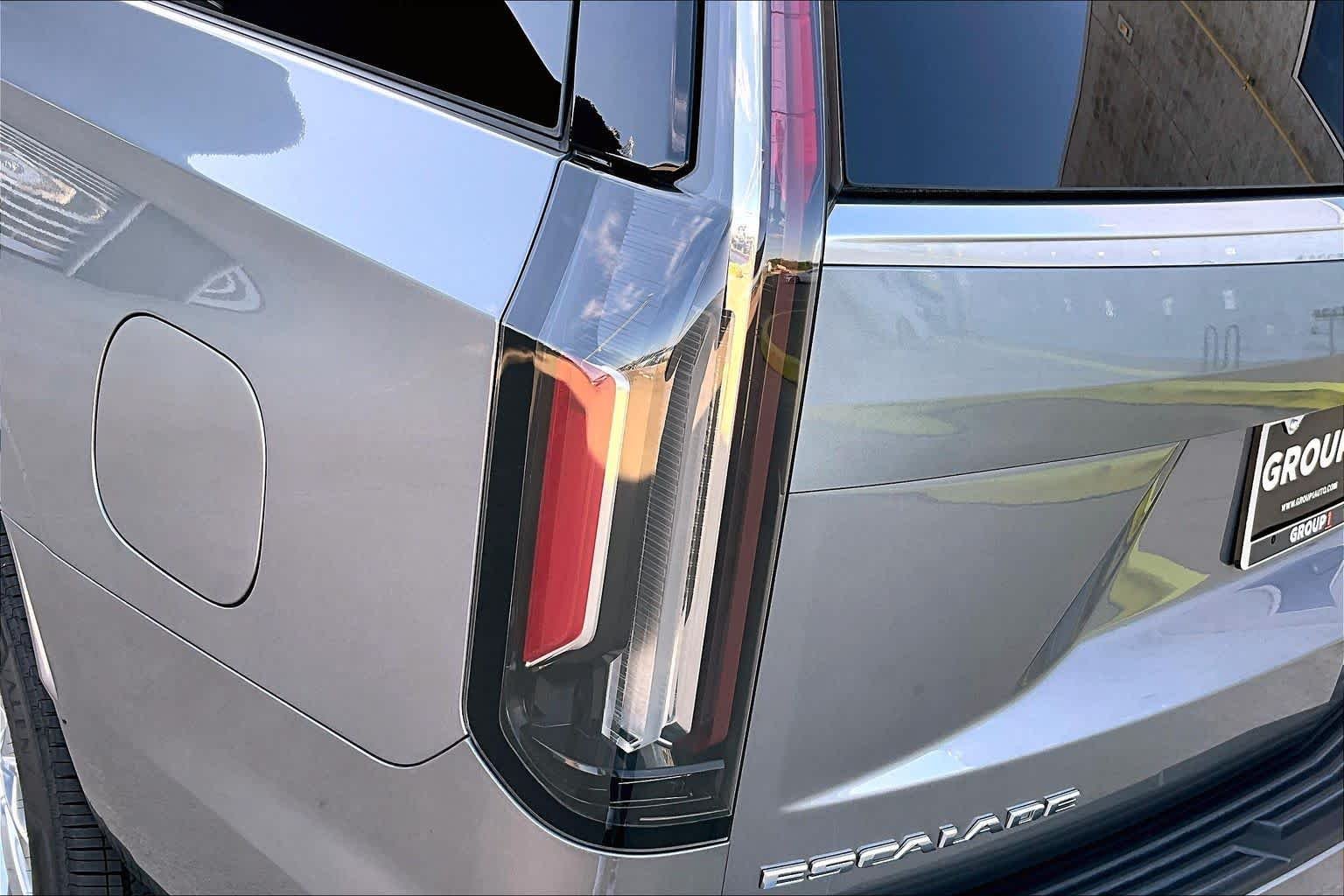 Used 2021 Satin Steel Metallic Cadillac Premium Luxury image 25