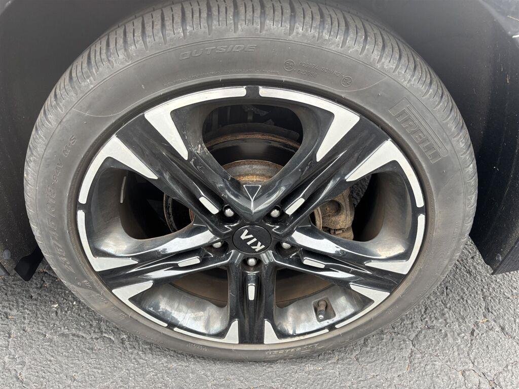 Used 2021 Ebony Black Kia GT-Line image 4