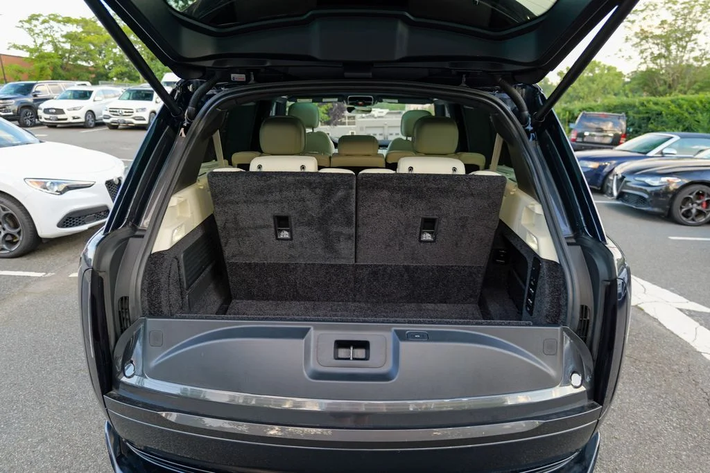 Used 2025 Gray Land Rover SE image 60