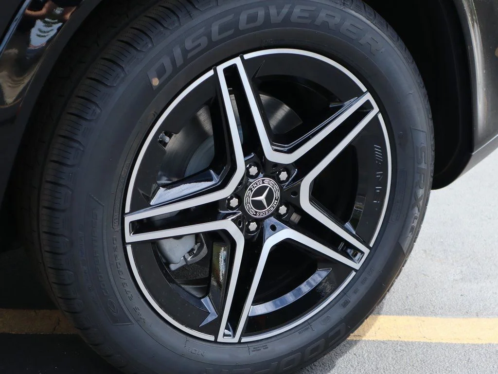 New 2026 Black Mercedes-Benz GLE 350 image 43