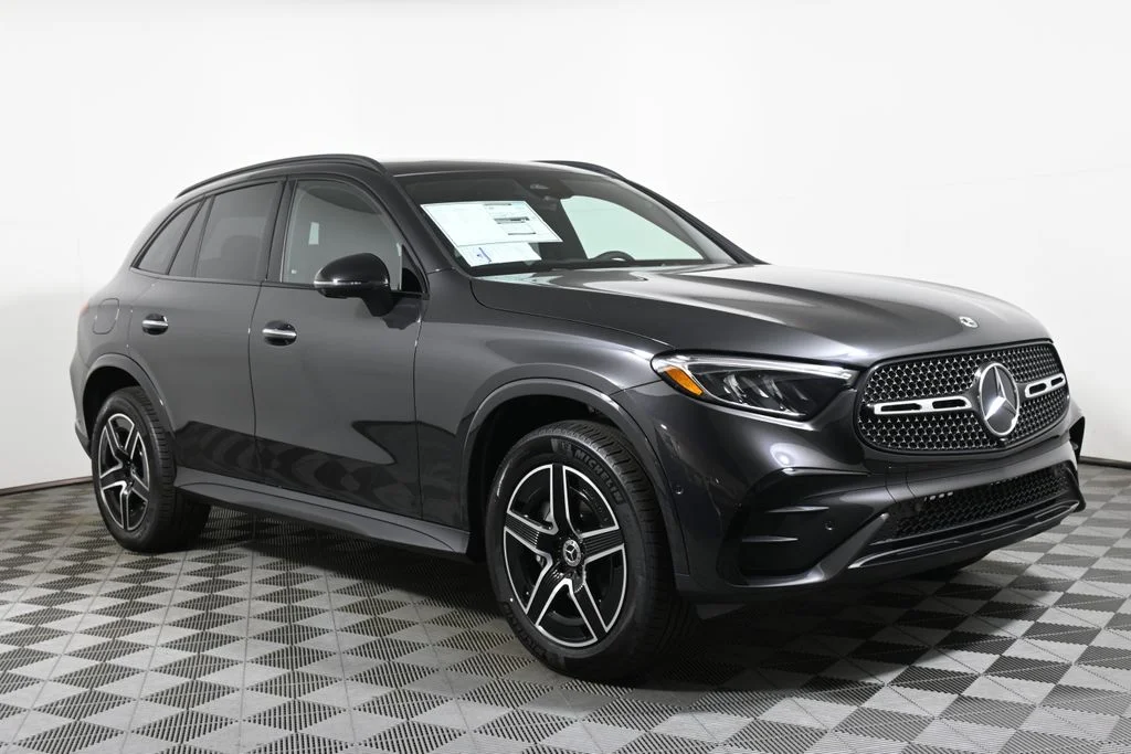 Used 2026  Mercedes-Benz GLC 300 image 8