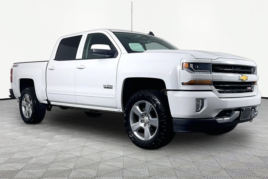 2018 Chevrolet Silverado 1500 LT Z71 - Photo 3