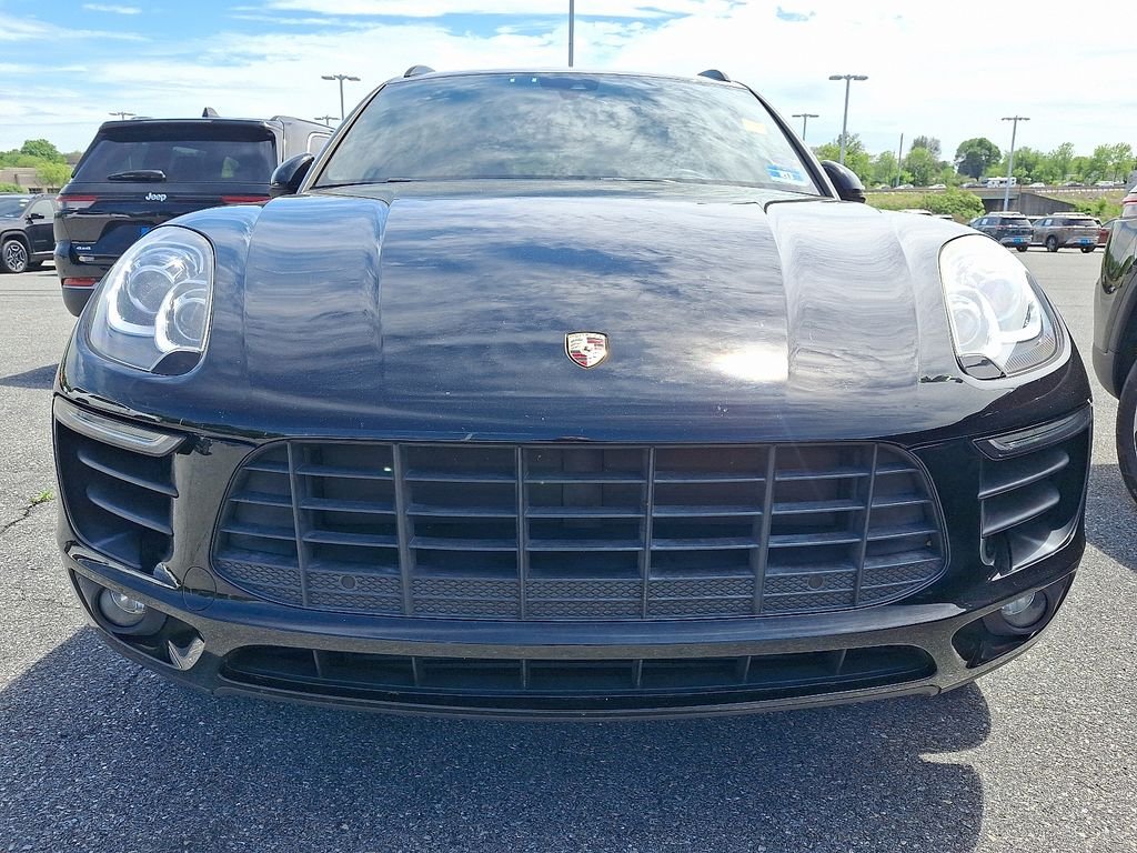 Used 2018 Black Porsche Base image 2