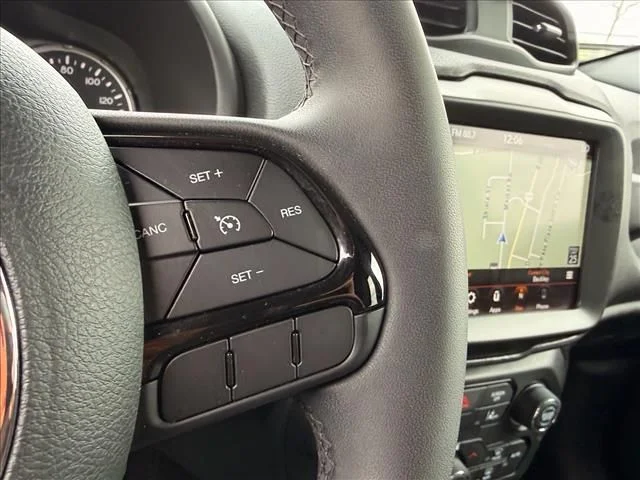 Used 2022 Blue Jeep Altitude image 19