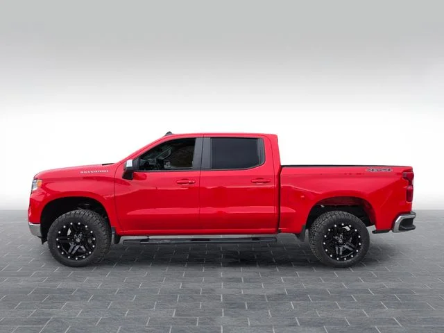 Used 2025 Red Chevrolet LT image 4