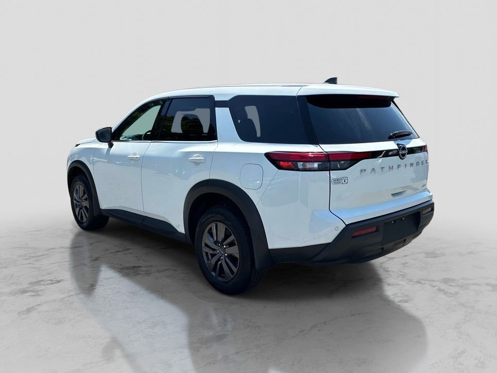 Used 2025 White Nissan S image 5