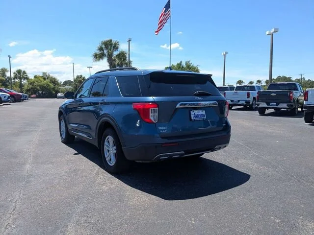 Used 2020 Blue Metallic Ford XLT image 5