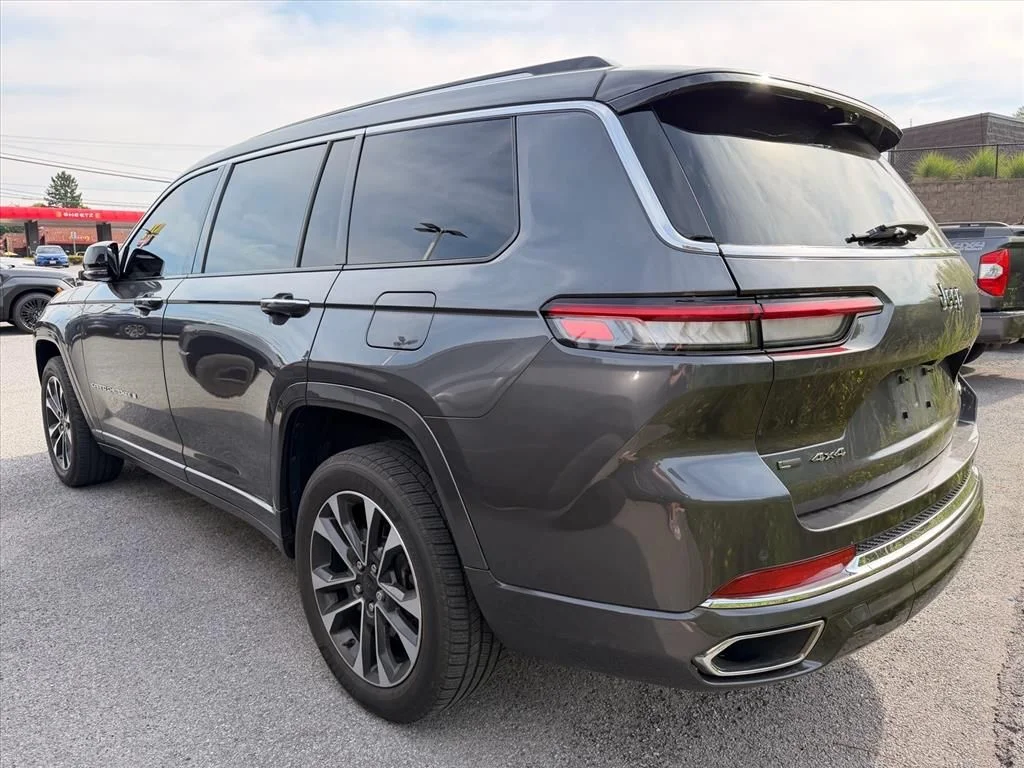 Used 2021 Gray Jeep Overland image 16