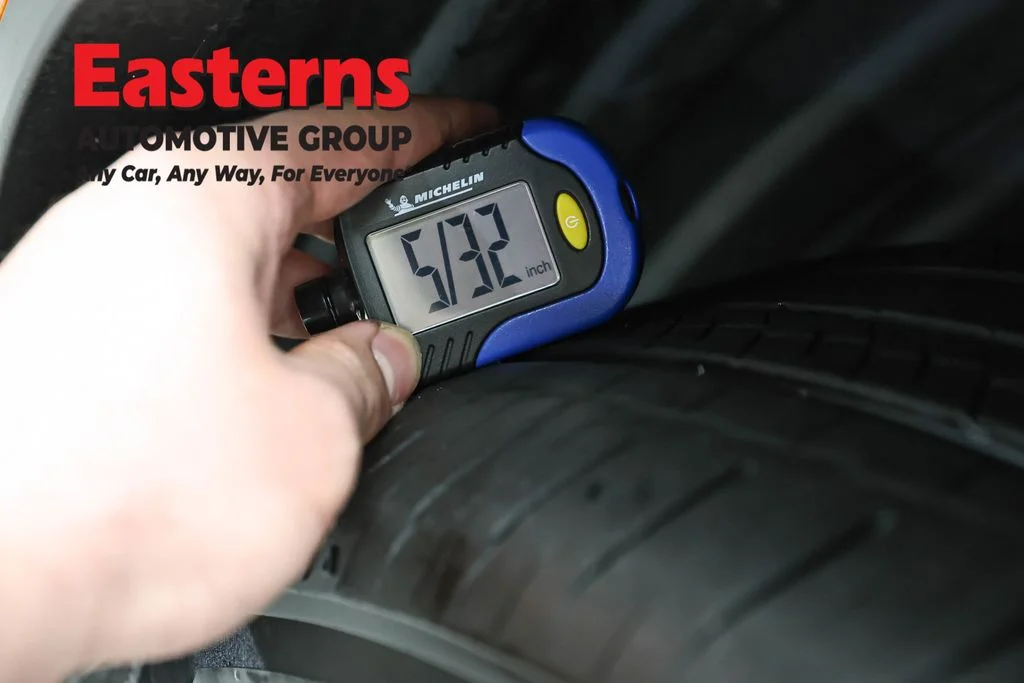 Used 2025 Gray Mitsubishi SE image 23