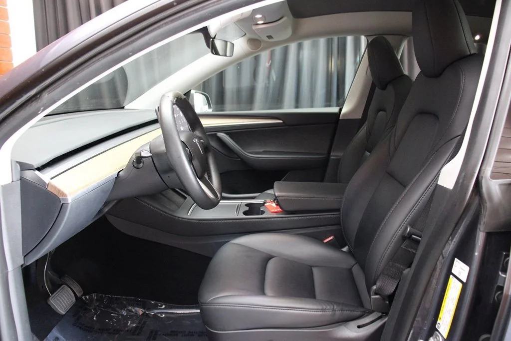 Used 2023 Solid Black Tesla Long Range image 36