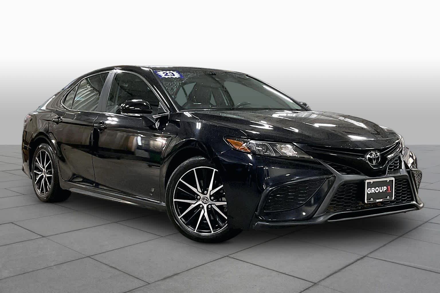 Used 2023 Midnight Black Metallic Toyota SE image 3