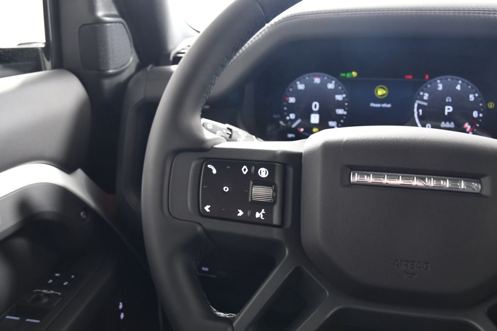 New 2026 Fuji White Land Rover S image 28