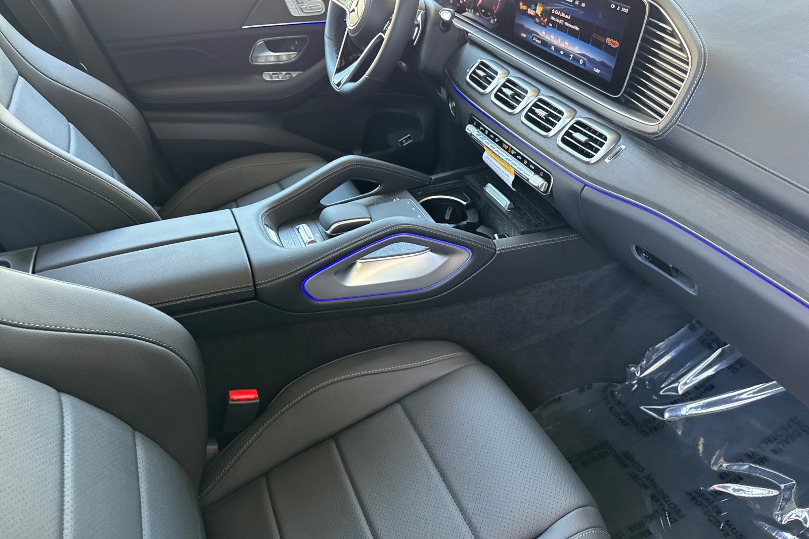 New 2026 Polar White Mercedes-Benz GLS 450 image 10