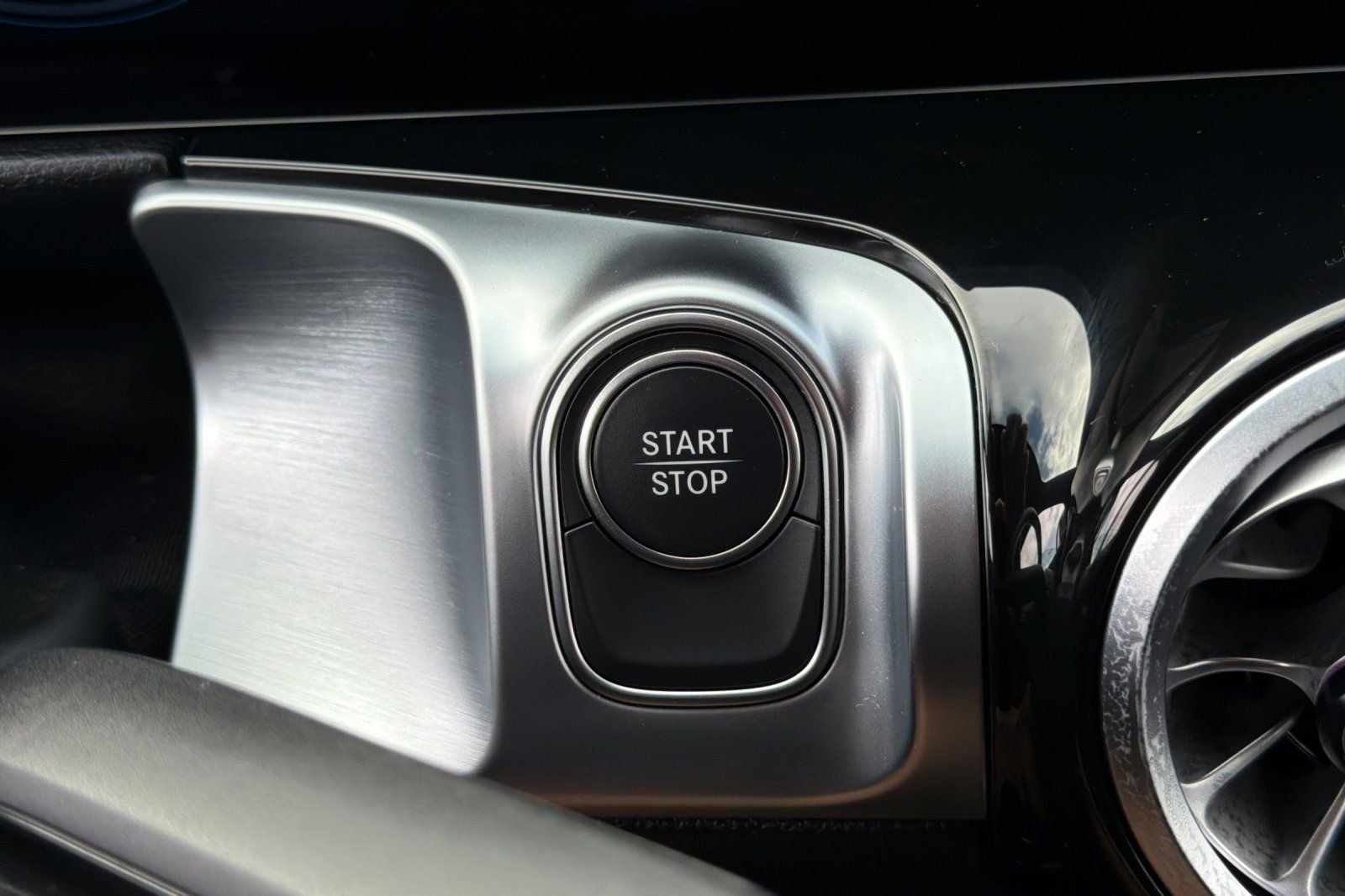 Certified Used 2023 White Mercedes-Benz 300 image 19