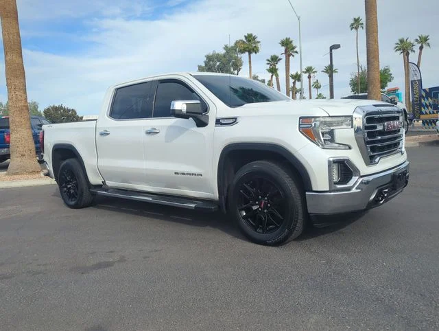 2020 GMC Sierra 4WD Crew Cab Short Box SLT's photo