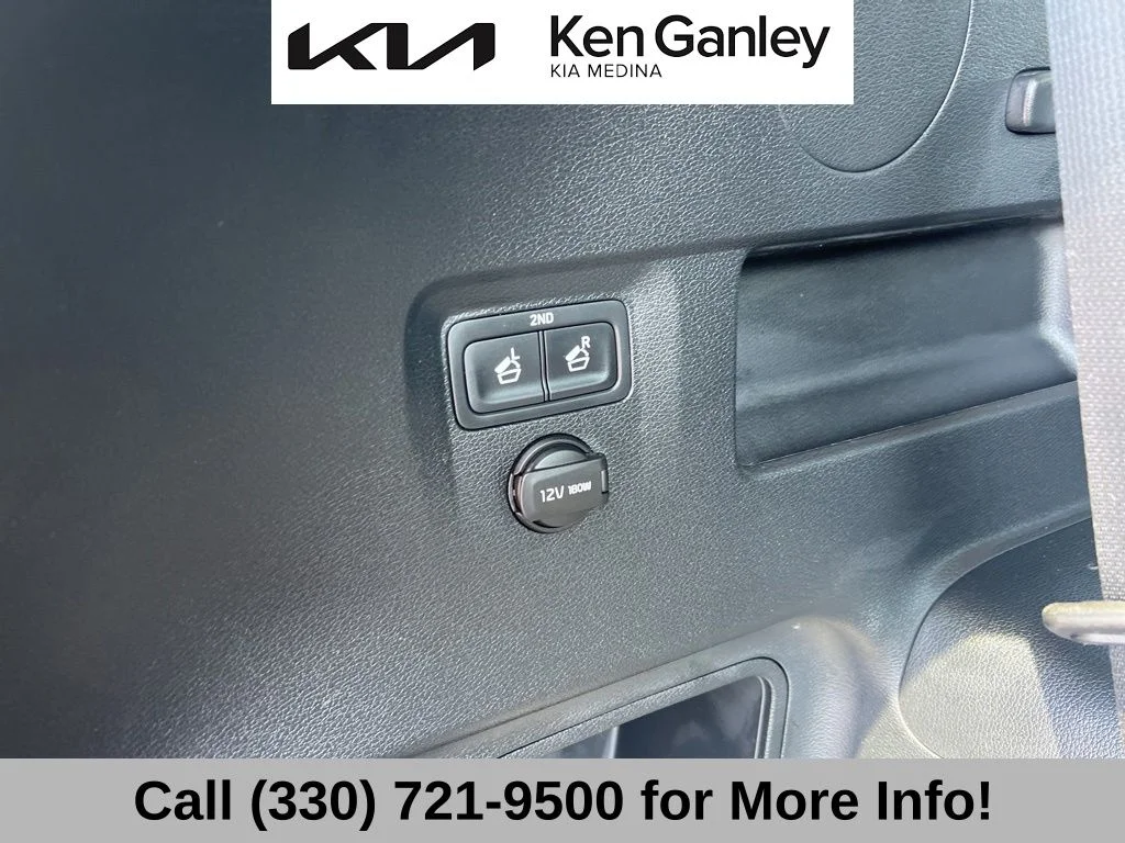 Used 2024 Black Kia S image 57