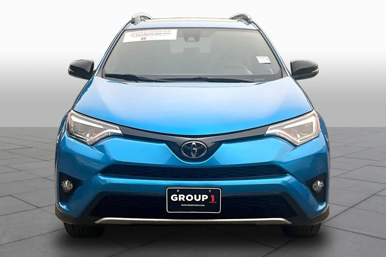 Certified Used 2018 Electric Storm Blue Toyota SE image 4