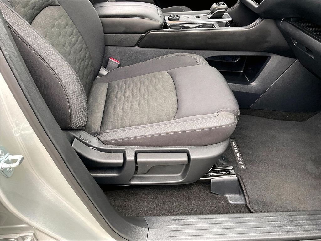 Used 2025 Brilliant Silver Metallic Nissan SV image 37