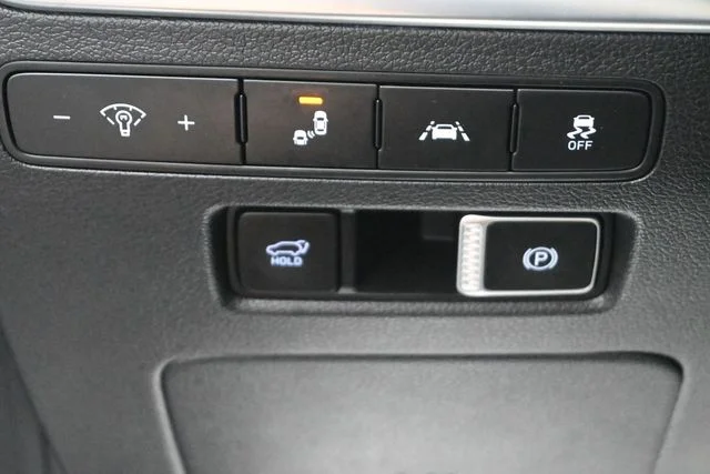 Used 2020 Steel / Graphite Hyundai Limited image 11